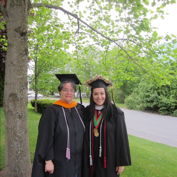 Meet your Posh Ambassador, @klds_closet - Picture 4 of 6